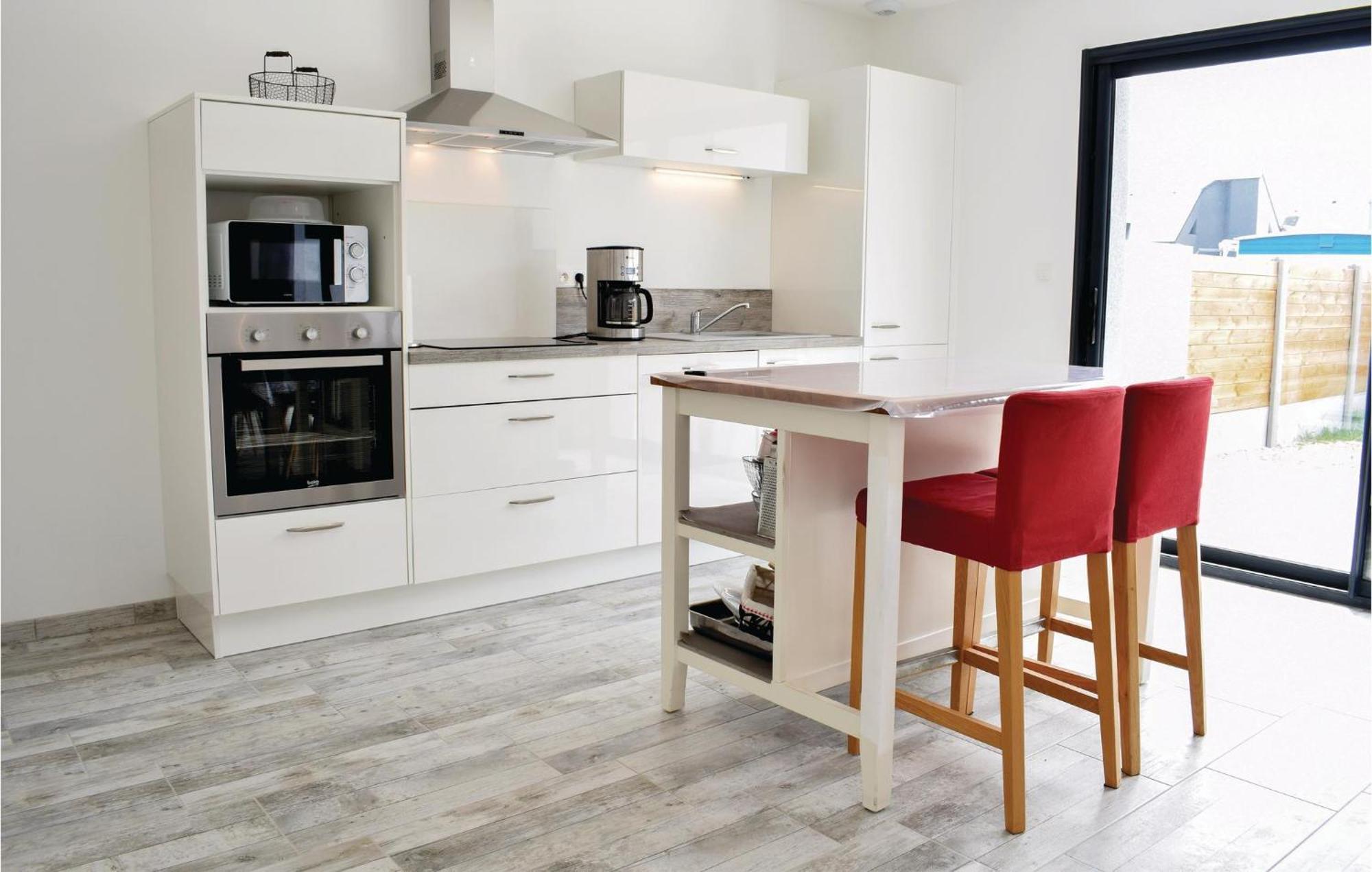 Amazing Home In Saint-Germain-Sur-Ay With Wifi Екстер'єр фото